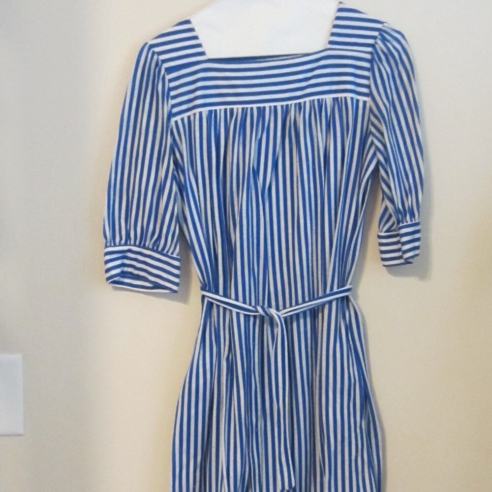Avon Size 10 Blue and white stripe dress